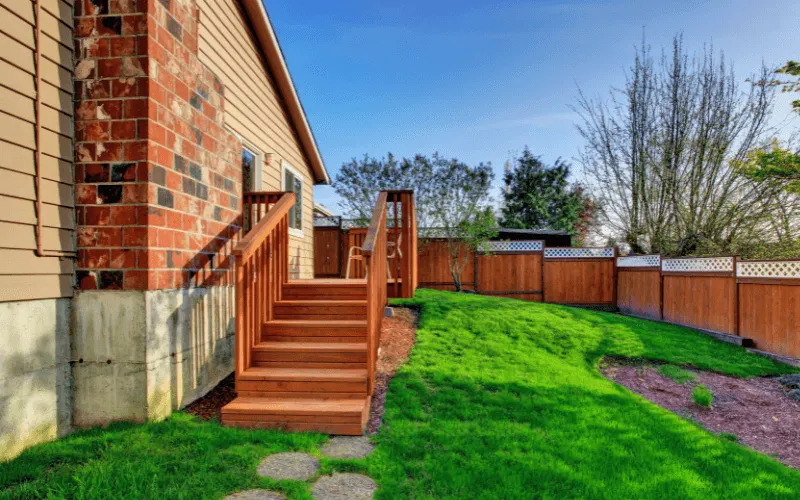 simple-stairs-off-side-of-house_result